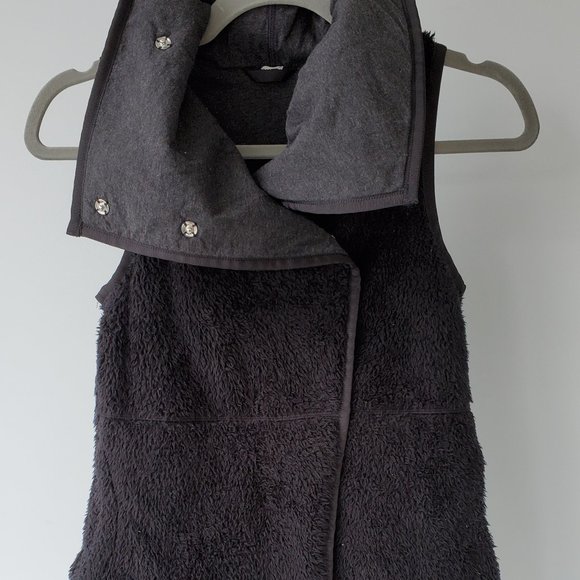 Reversible vest ivivva lululemon sherpa forever grey black size 12 soft cotton - Picture 1 of 13